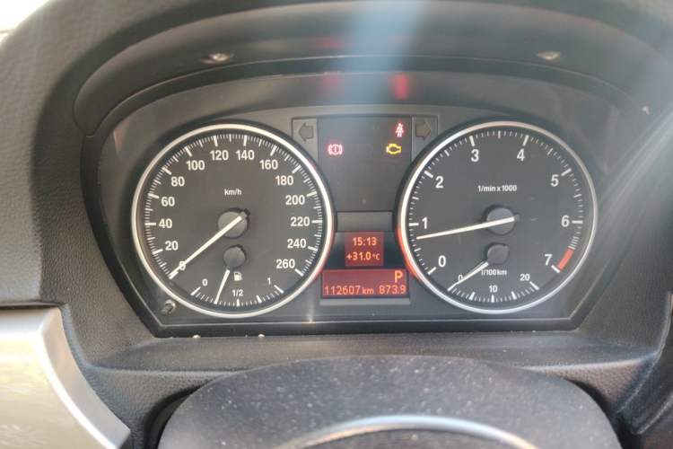Used BMW 3 Series 2010 320i Luxury Model Instrument Cluster