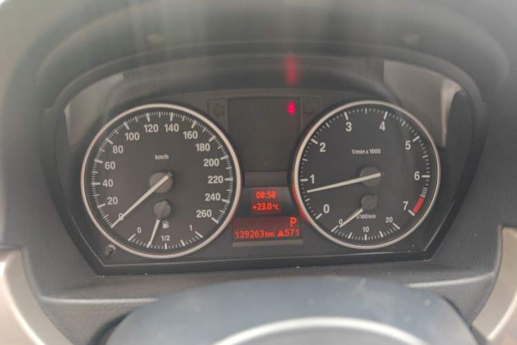 Used BMW 3 Series 2010 320i Luxury Model Instrument Cluster