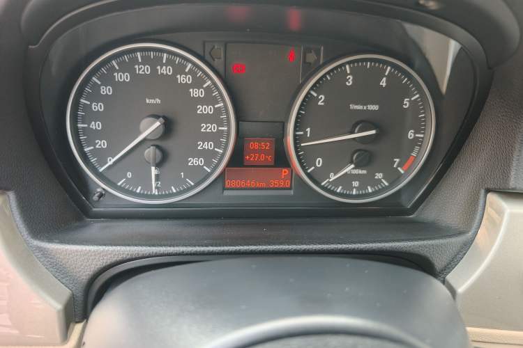 Used BMW 3 Series 2010 320i Luxury Model Instrument Cluster