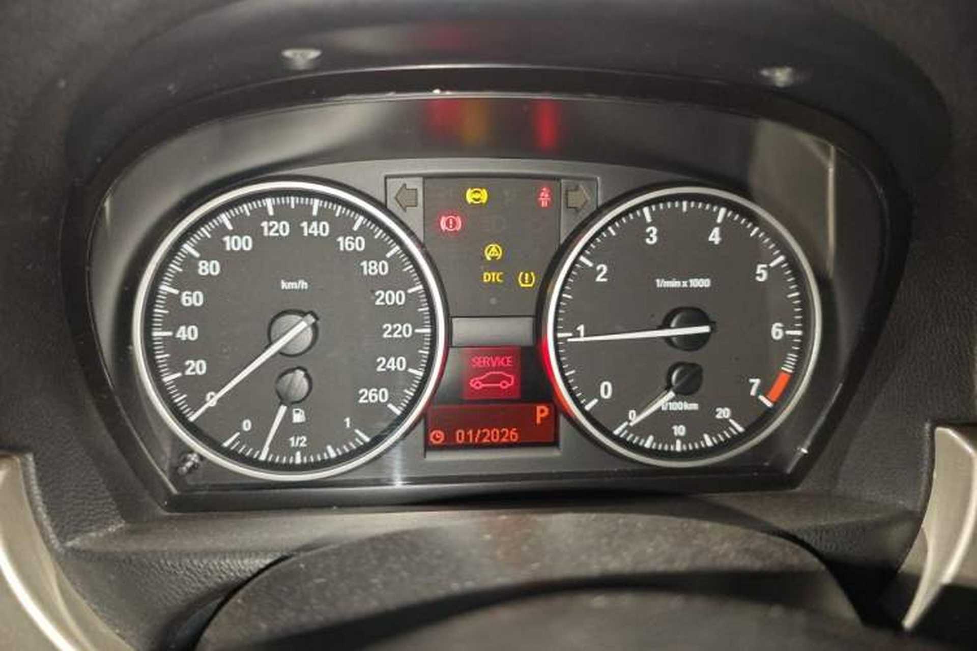 Used BMW 3 Series 2010 320i Luxury Model Instrument Cluster