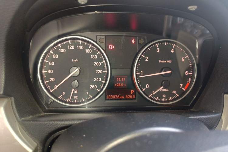 Used BMW 3 Series 2010 320i Luxury Model Instrument Cluster