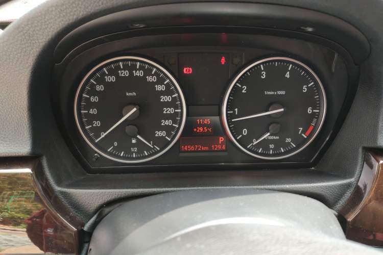 Used BMW 3 Series 2010 320i Luxury Model Instrument Cluster