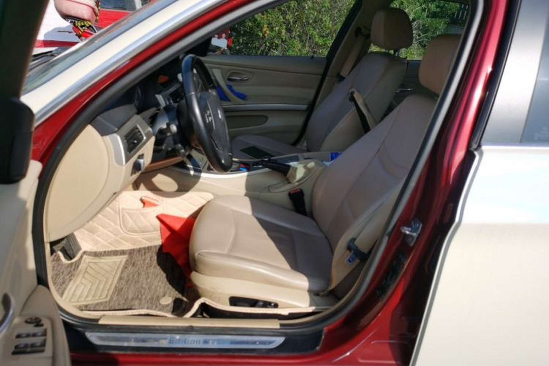 Used BMW 3 Series 2010 320i Luxury Model Left Front Seat
