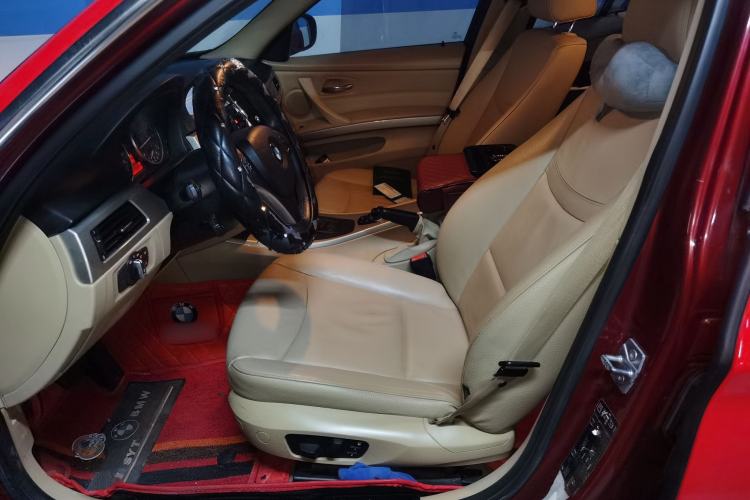 Used BMW 3 Series 2010 320i Luxury Model Left Front Seat