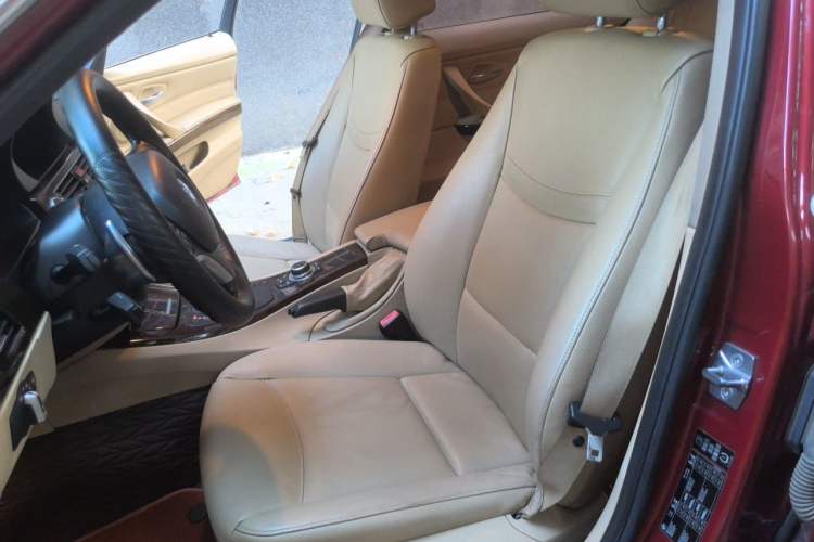 Used BMW 3 Series 2010 325i Luxury Edition Left Front Seat