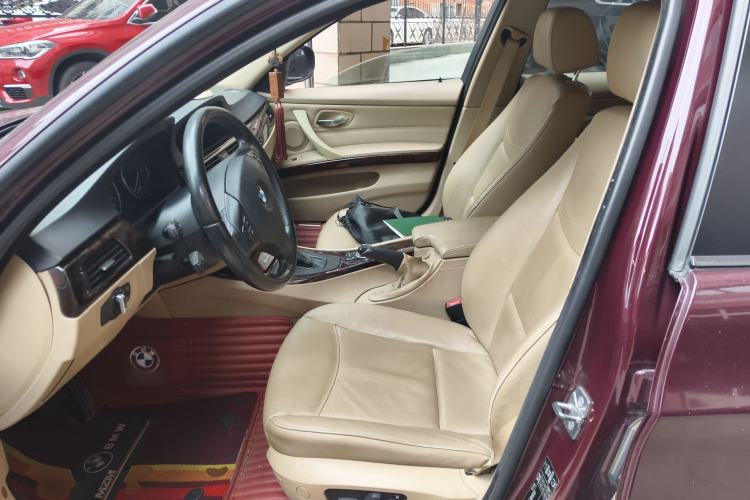 Used BMW 3 Series 2010 320i Luxury Model Left Front Seat