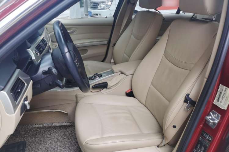 Used BMW 3 Series 2010 320i Luxury Model Left Front Seat