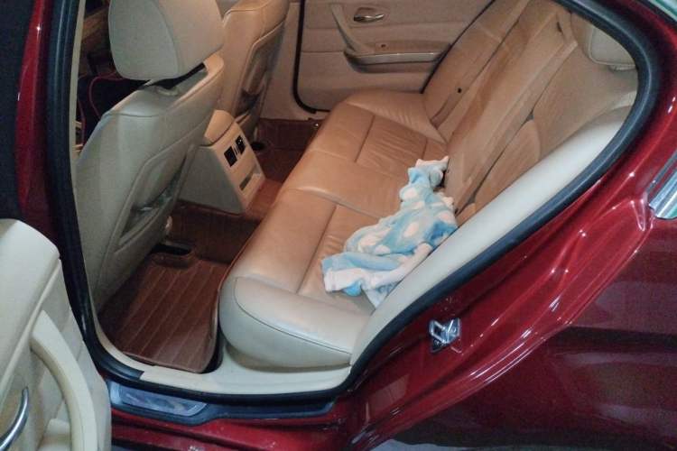 Used BMW 3 Series 2010 320i Luxury Model Left Rear Seat