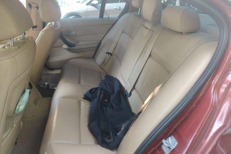 Used BMW 3 Series 2010 320i Luxury Model Left Rear Seat