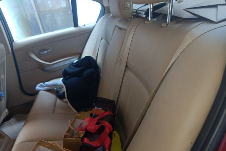 Used BMW 3 Series 2010 320i Luxury Model Left Rear Seat