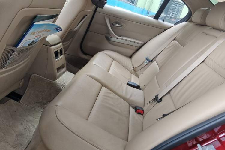 Used BMW 3 Series 2010 320i Luxury Model Left Rear Seat