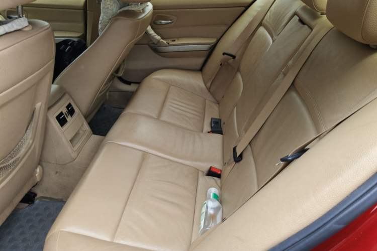Used BMW 3 Series 2010 320i Luxury Model Left Rear Seat