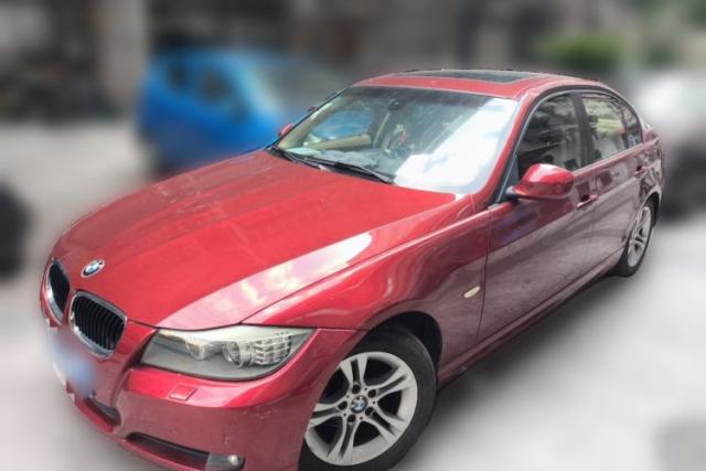 Used BMW 3 Series 2010 320i Luxury Model
