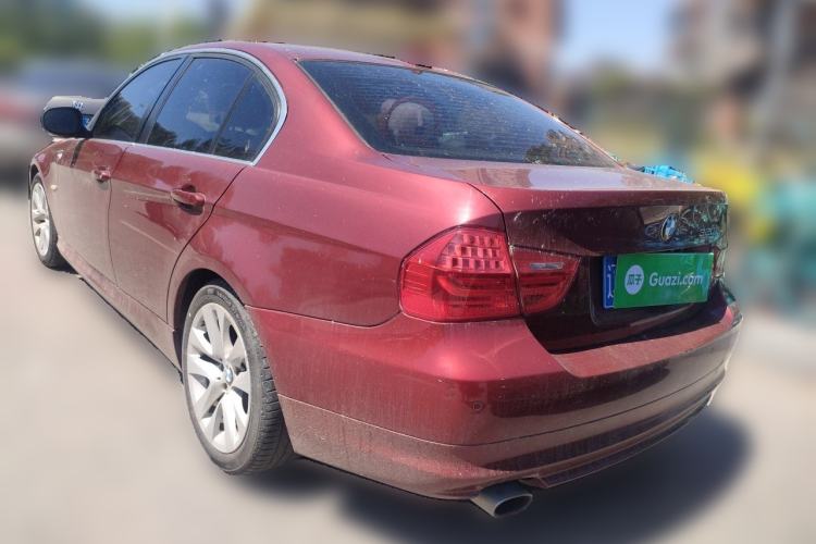 Used BMW 3 Series 2010 320i Luxury Model Rear Left 45 Deg