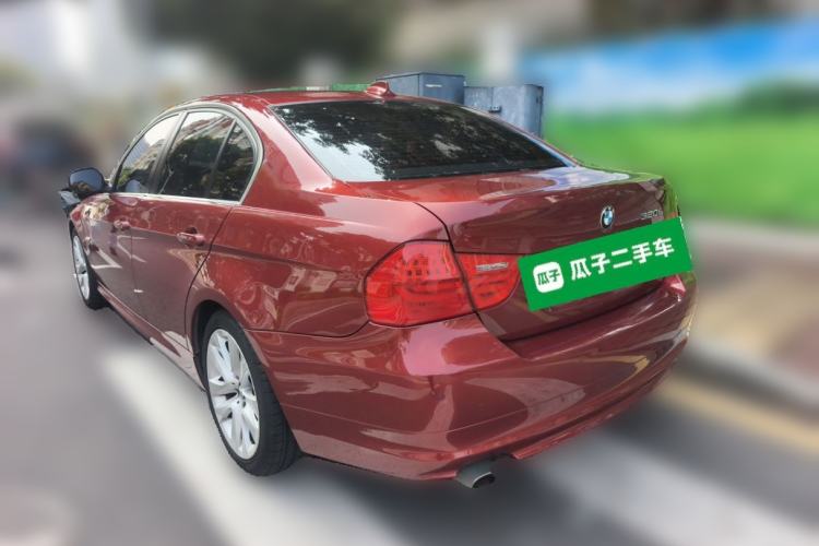 Used BMW 3 Series 2010 320i Luxury Model Rear Left 45 Deg