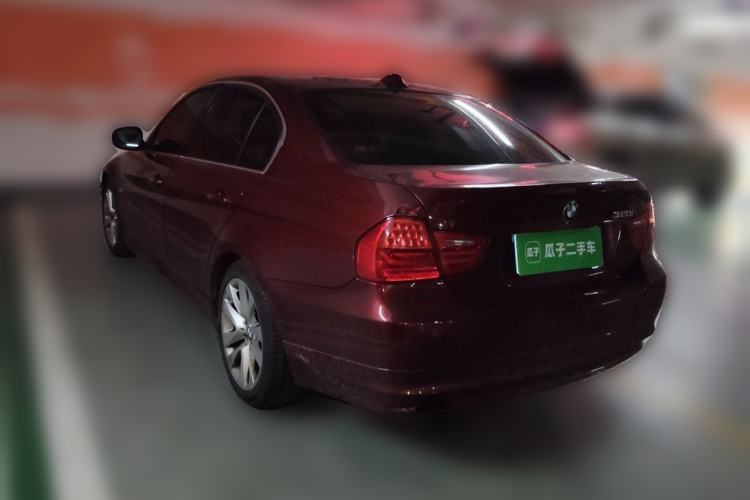 Used BMW 3 Series 2010 320i Luxury Model Rear Left 45 Deg