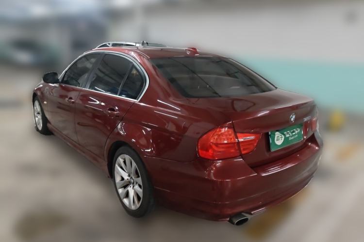 Used BMW 3 Series 2010 320i Luxury Model Rear Left 45 Deg