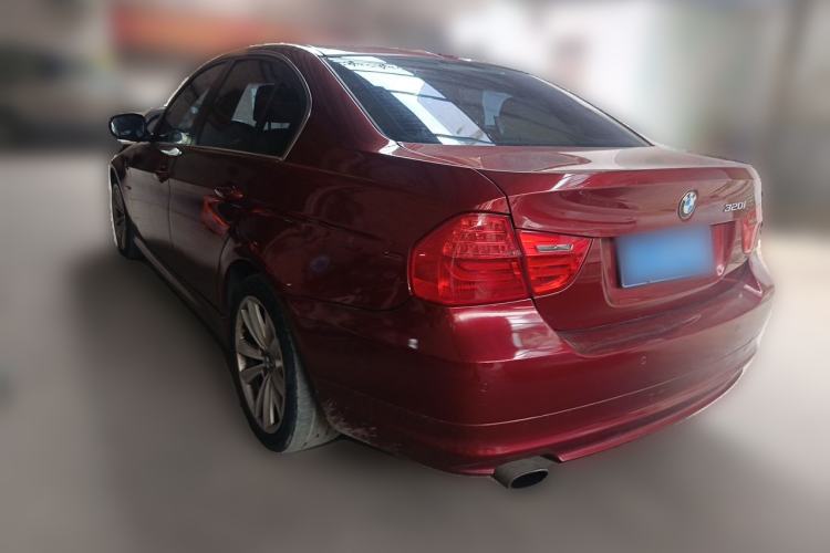 Used BMW 3 Series 2010 320i Luxury Model Rear Left 45 Deg