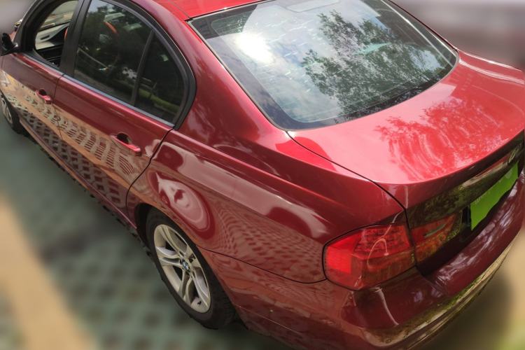 Used BMW 3 Series 2010 320i Luxury Model Rear Left 45 Deg