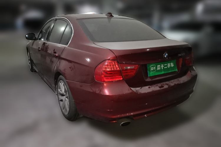 Used BMW 3 Series 2010 320i Luxury Model Rear Left 45 Deg
