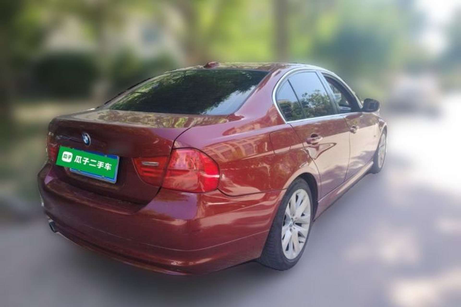 Used BMW 3 Series 2010 320i Luxury Model Rear Right 45 Deg
