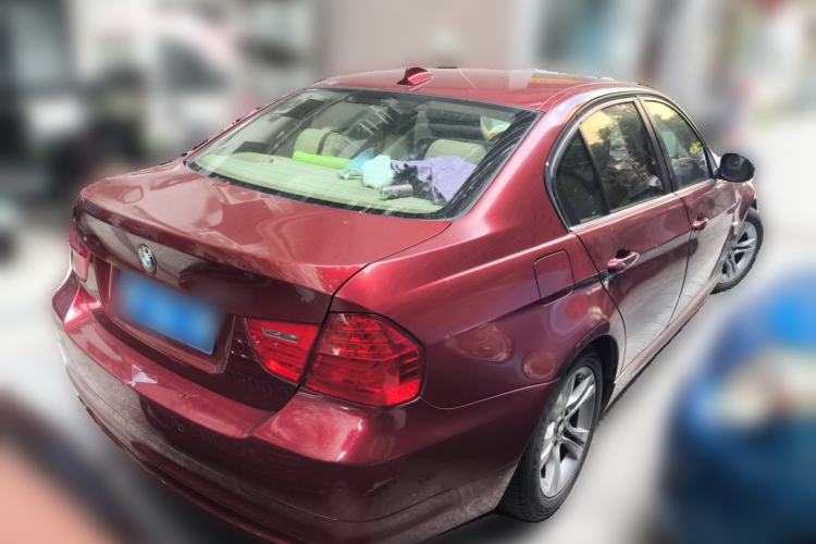 Used BMW 3 Series 2010 320i Luxury Model Rear Right 45 Deg
