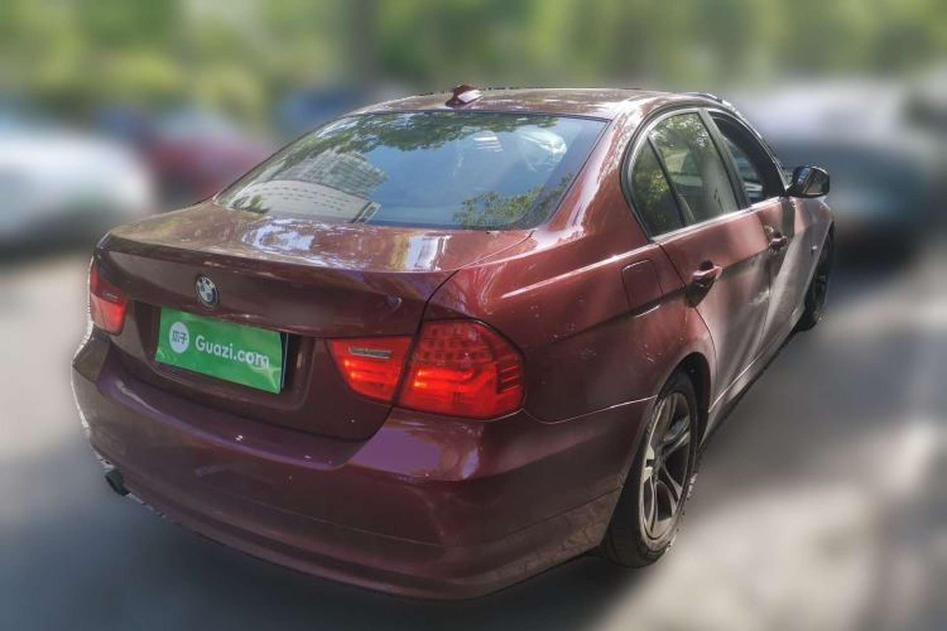 Used BMW 3 Series 2010 320i Luxury Model Rear Right 45 Deg