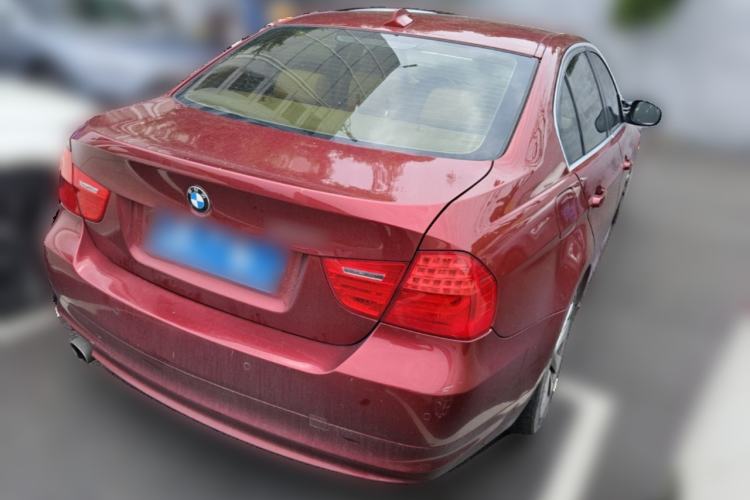 Used BMW 3 Series 2010 320i Luxury Model Rear Right 45 Deg