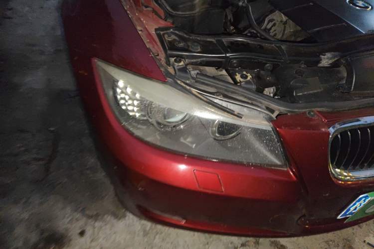 Used BMW 3 Series 2010 320i Luxury Model Right Front Headlight