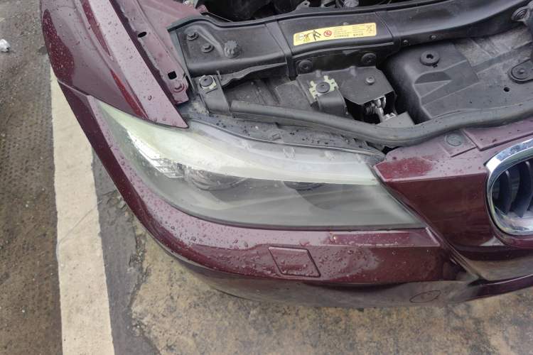 Used BMW 3 Series 2010 320i Luxury Model Right Front Headlight
