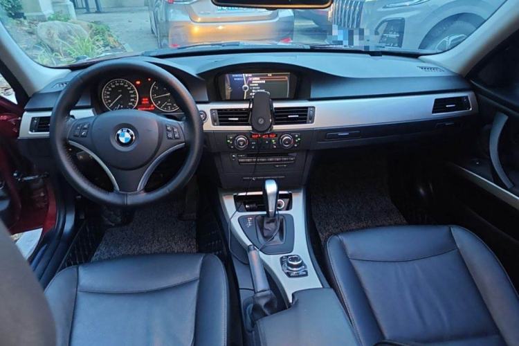 Used BMW 3 Series 2010 320i Luxury Model Right Front Seat