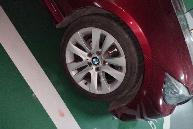 Used BMW 3 Series 2010 320i Luxury Model Right Front Wheel Hub