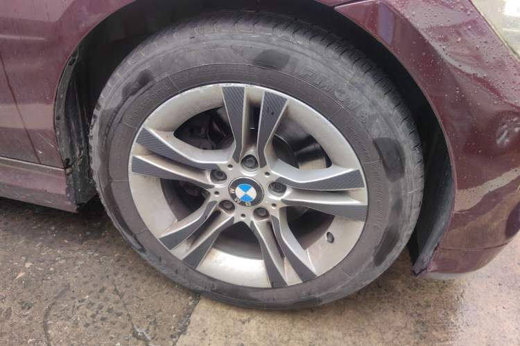 Used BMW 3 Series 2010 320i Luxury Model Right Front Wheel Hub
