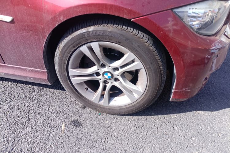 Used BMW 3 Series 2010 320i Luxury Model Right Front Wheel Hub