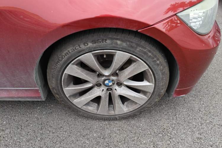 Used BMW 3 Series 2010 320i Luxury Model Right Front Wheel Hub