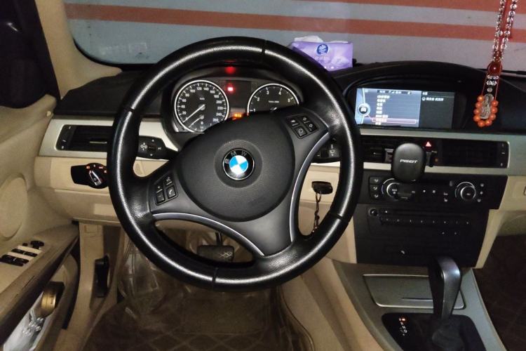 Used BMW 3 Series 2010 320i Luxury Model Steering Wheel