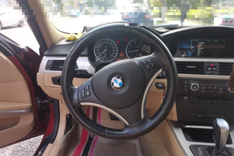 Used BMW 3 Series 2010 320i Luxury Model Steering Wheel