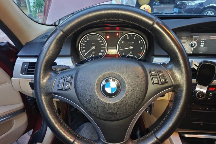 Used BMW 3 Series 2010 320i Luxury Model Steering Wheel