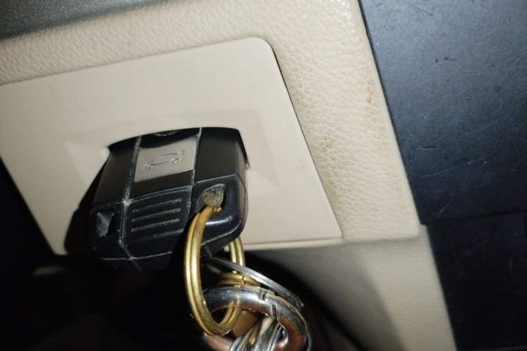 Used BMW 3 Series 2010 320i Luxury Model Vehicle Key