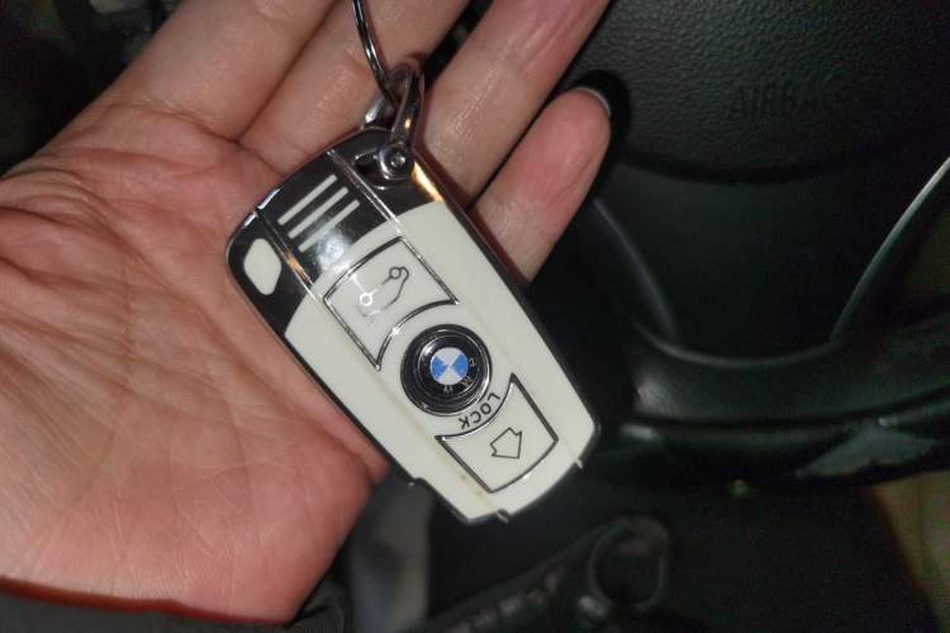 Used BMW 3 Series 2010 320i Luxury Model Vehicle Key