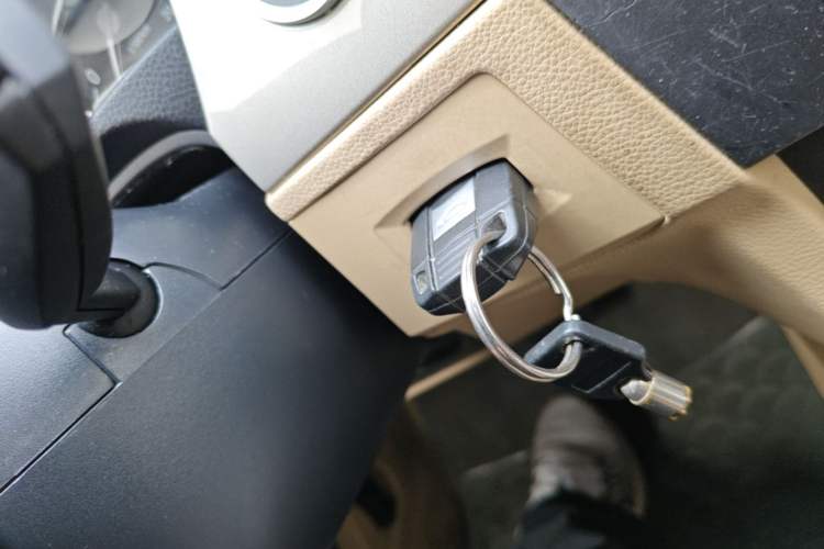 Used BMW 3 Series 2010 320i Luxury Model Vehicle Key