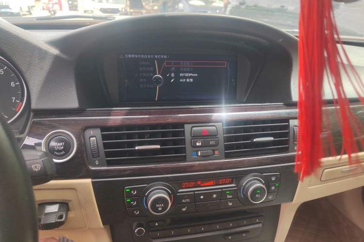 Used BMW 3 Series 2010 325i Luxury Model Audio And AC Panel