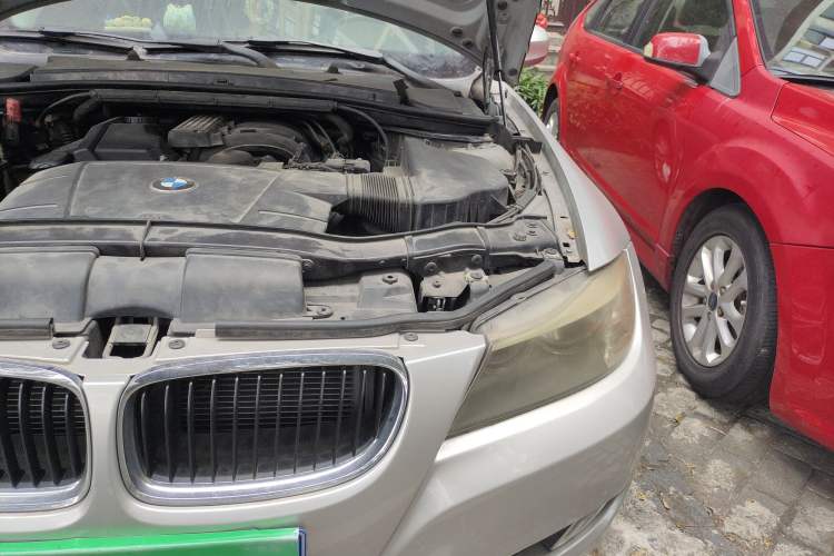 Used BMW 3 Series 2010 318i Leading Model Engine Bay Left