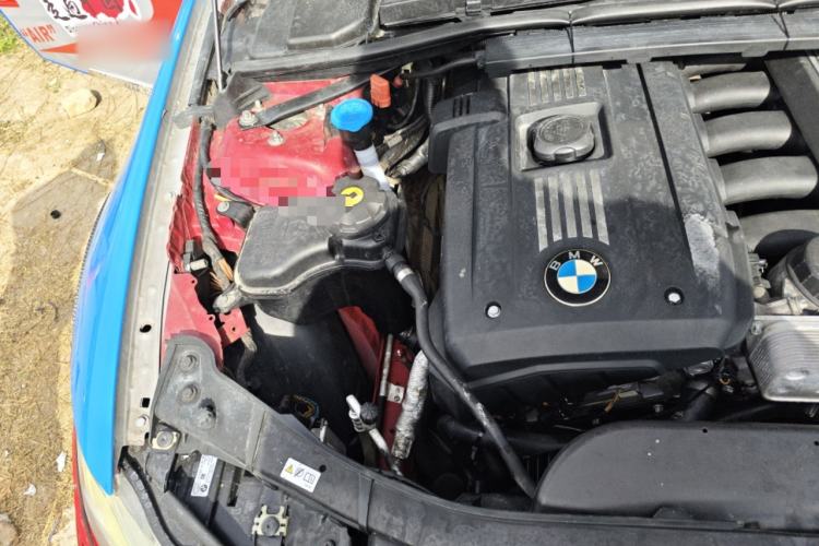 Used BMW 3 Series 2010 325i Sport Edition Engine Bay Right