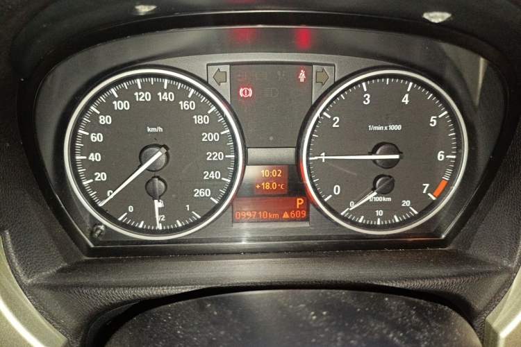 Used BMW 3 Series 2010 320i Luxury Model Instrument Cluster