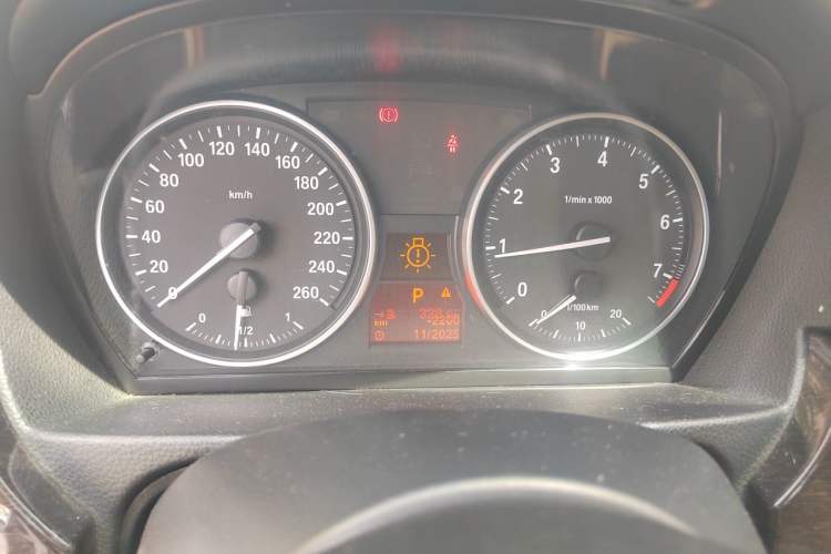 Used BMW 3 Series 2010 325i Luxury Model Instrument Cluster