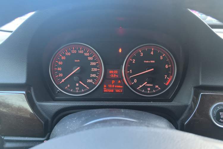 Used BMW 3 Series 2010 325i Sport Edition Instrument Cluster