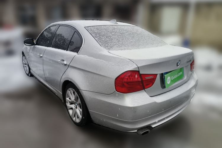 Used BMW 3 Series 2010 320i Luxury Model Rear Left 45 Deg