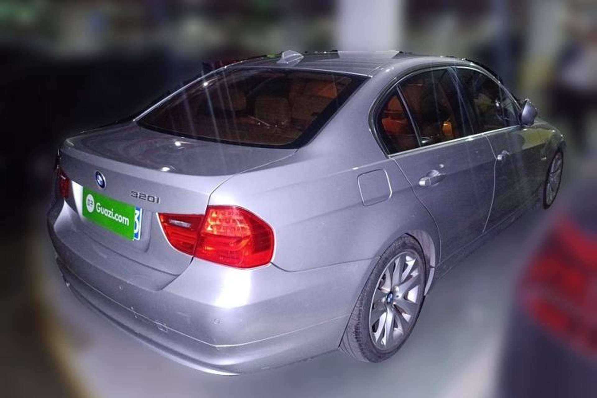 Used BMW 3 Series 2010 320i Luxury Model Rear Right 45 Deg