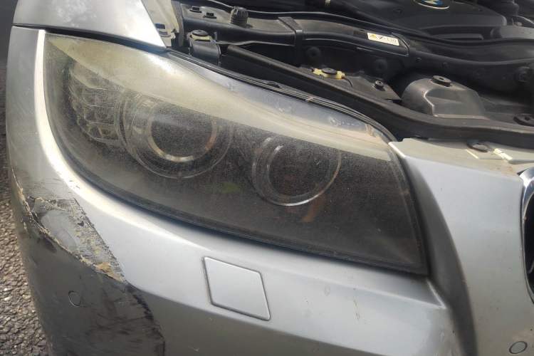 Used BMW 3 Series 2010 325i Luxury Model Right Front Headlight